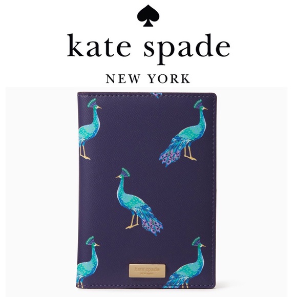 kate spade Accessories - ♠️Kate Spade Passport Holder